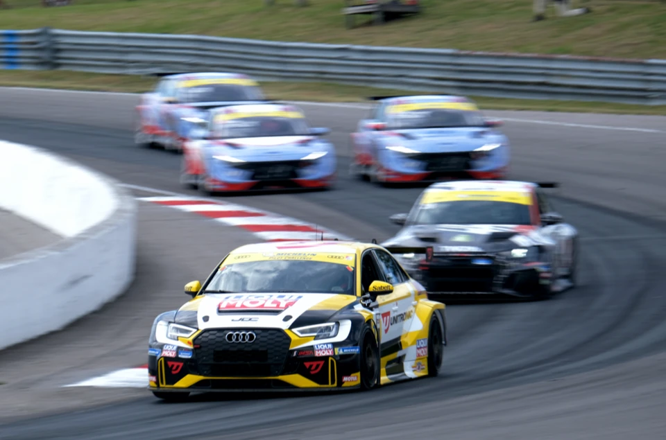 TC America touring cars at Mosport