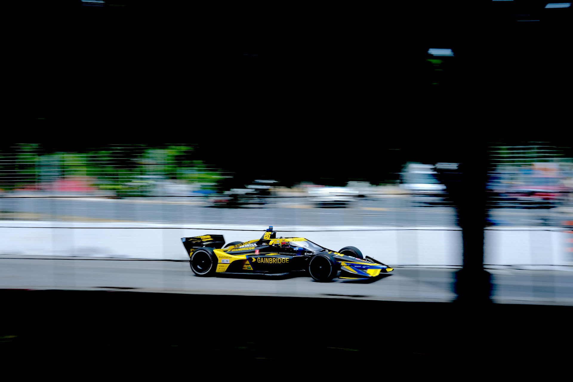 Gainbridge IndyCar panning through the Toronto street circuit